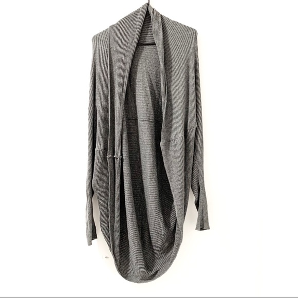 American Eagle Batwing Cardigan - Picture 4 of 5